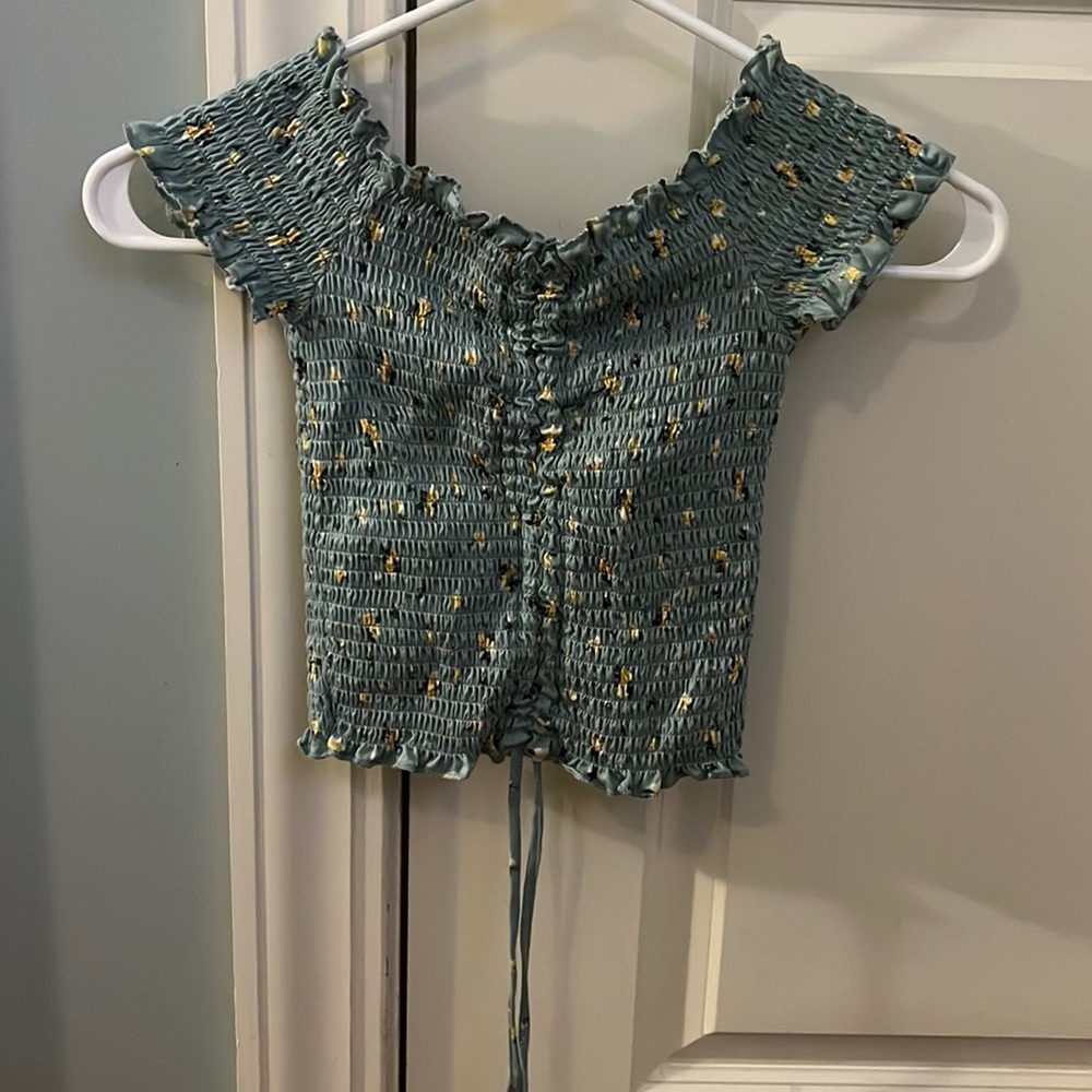 Over the shoulder crop top